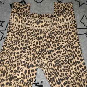 Women's Pink cheetah print leggings